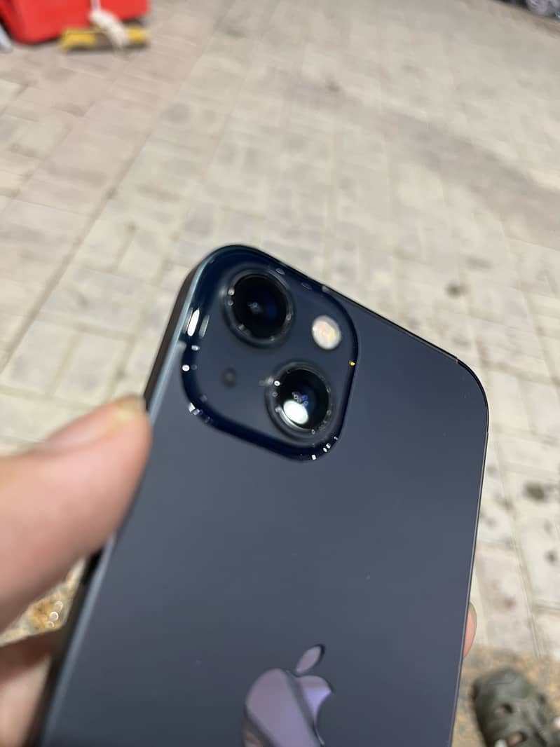 Apple iPhone 13 0