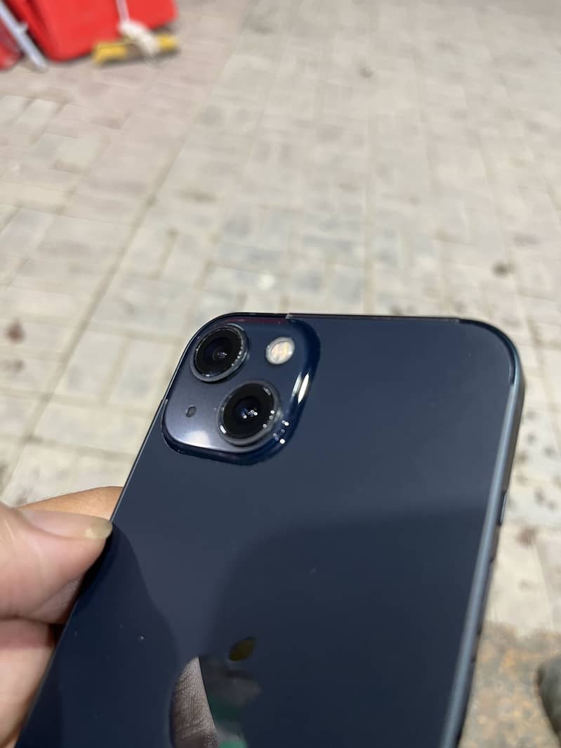 Apple iPhone 13 6