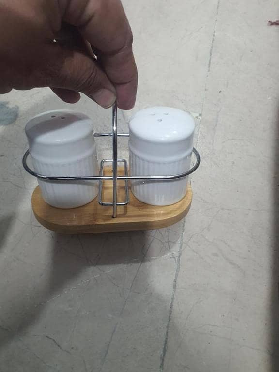 Stylish Ceramic Salt & Pepper Shaker Set With Bamboo Tray Imported Quality