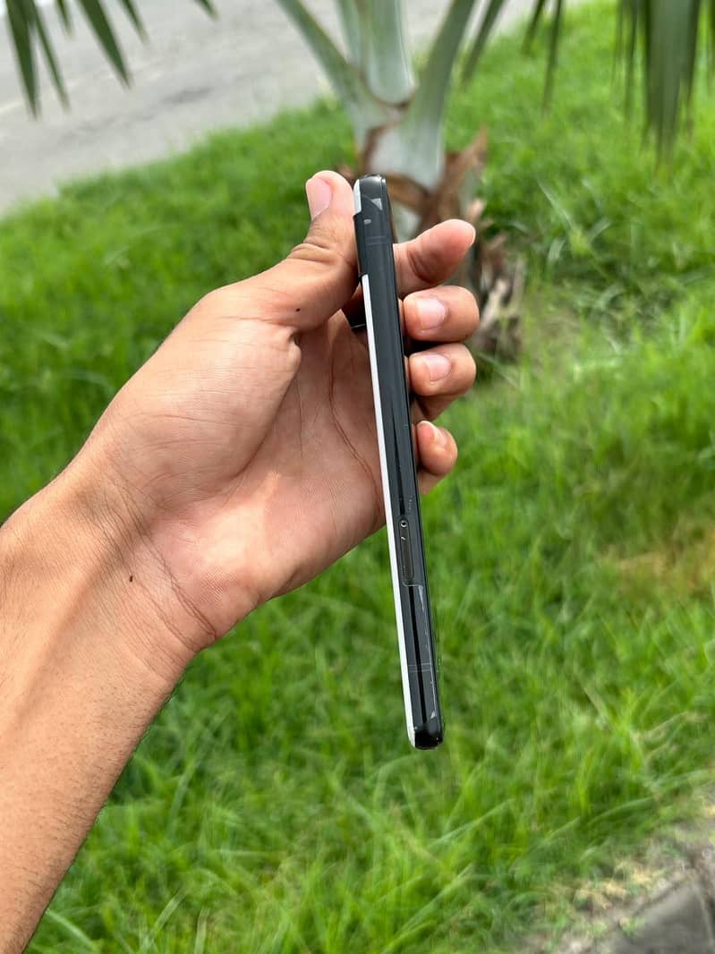Google Pixel 6a 5