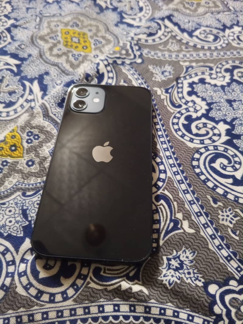 Apple iPhone 12 3