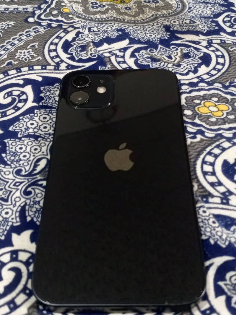 Apple iPhone 12 8