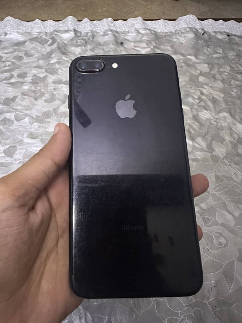 Apple iPhone 7 Plus 0