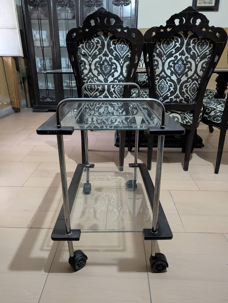 Serving table 1