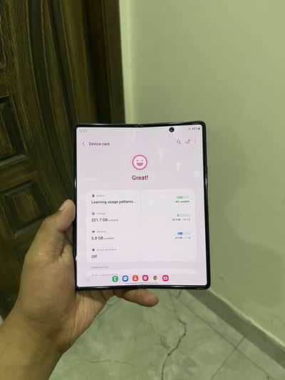 Samsung galaxy Z Fold 2