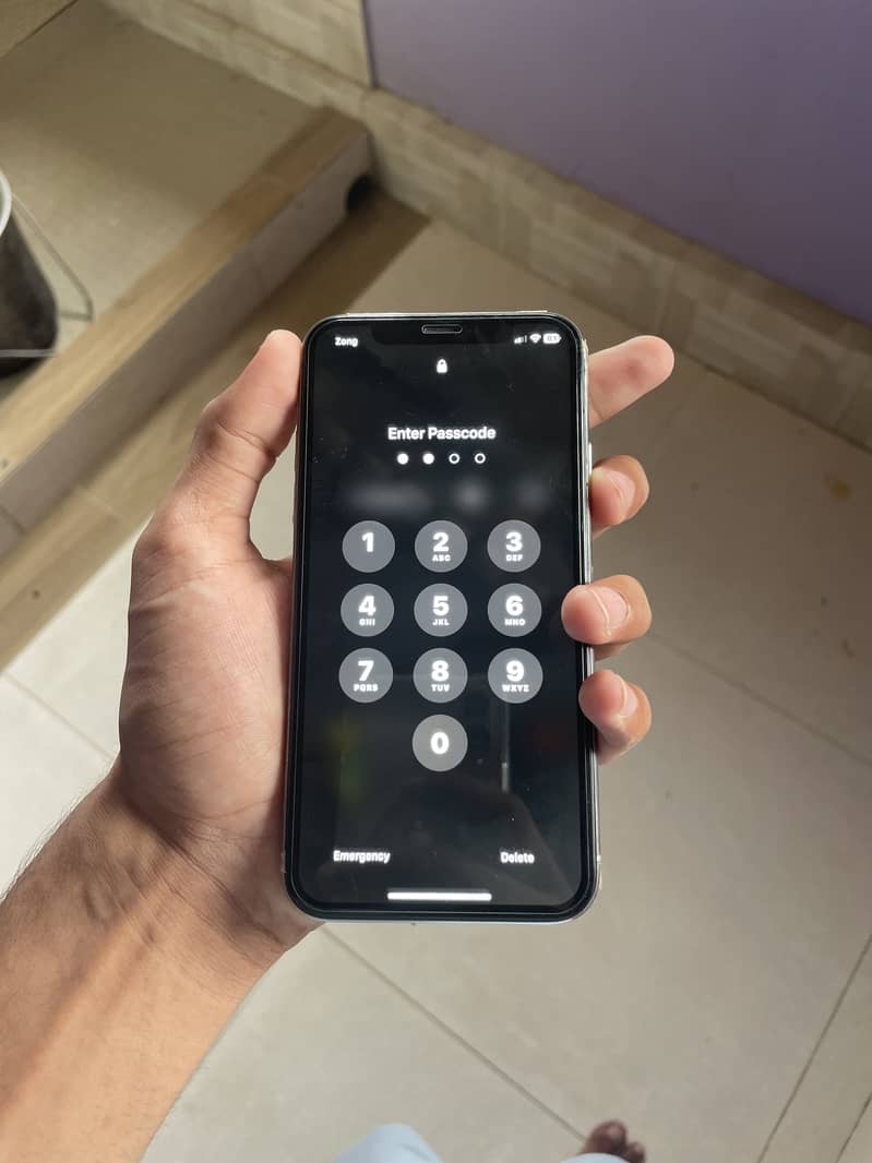 Apple iPhone X 2