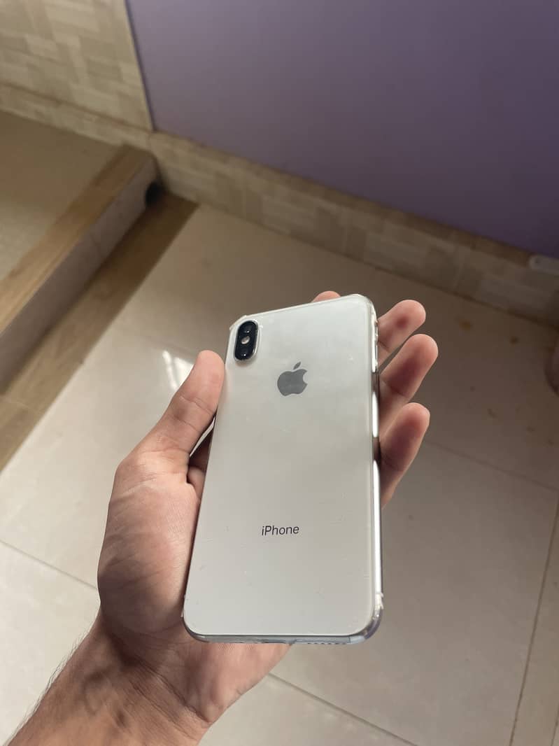 Apple iPhone X 5