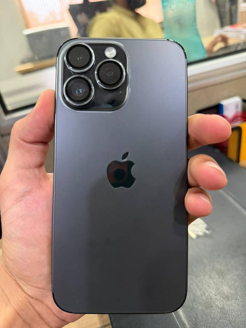 Apple iPhone 14 Pro Max 4