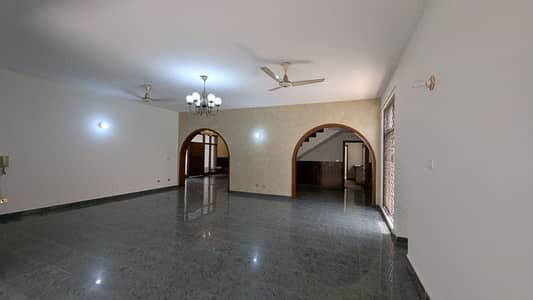 Double Story Full House Available For Rent