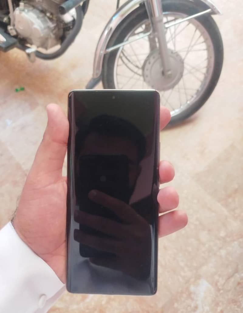 Infinix Note 40 Pro 1