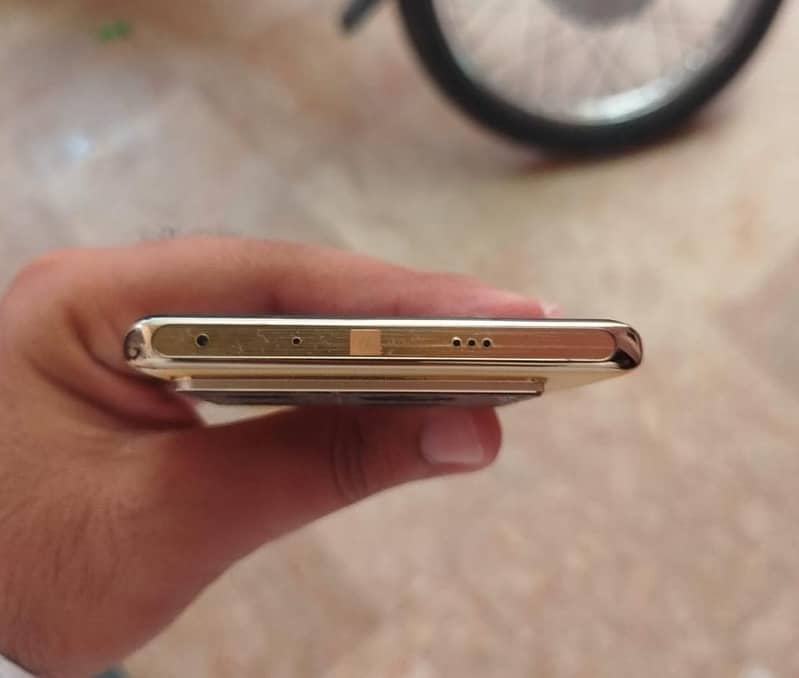Infinix Note 40 Pro 3