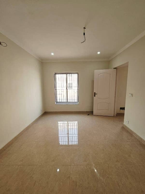 G5 apartment 5