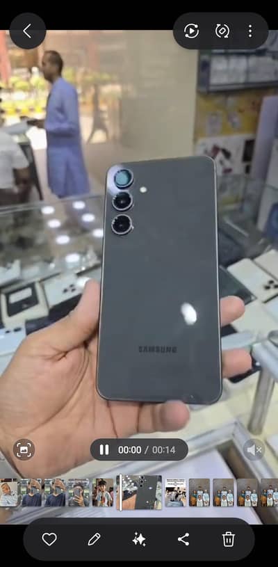 Samsung Mobile S24 fE