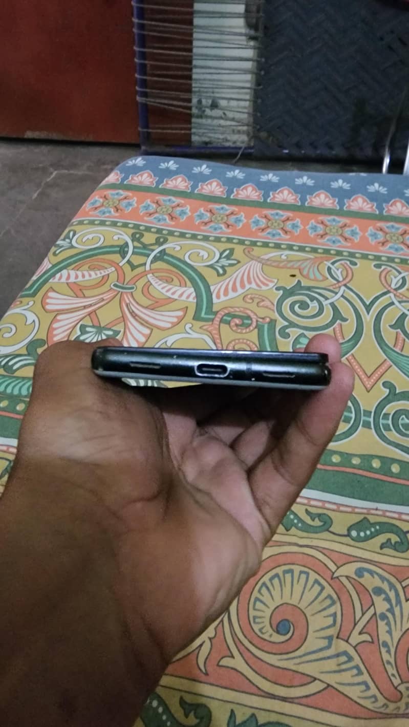 Google Pixel 6a 4