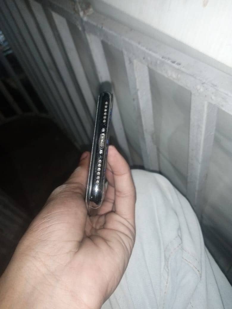iPhone X 0
