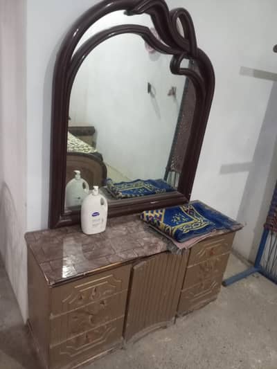 Dressing table for room