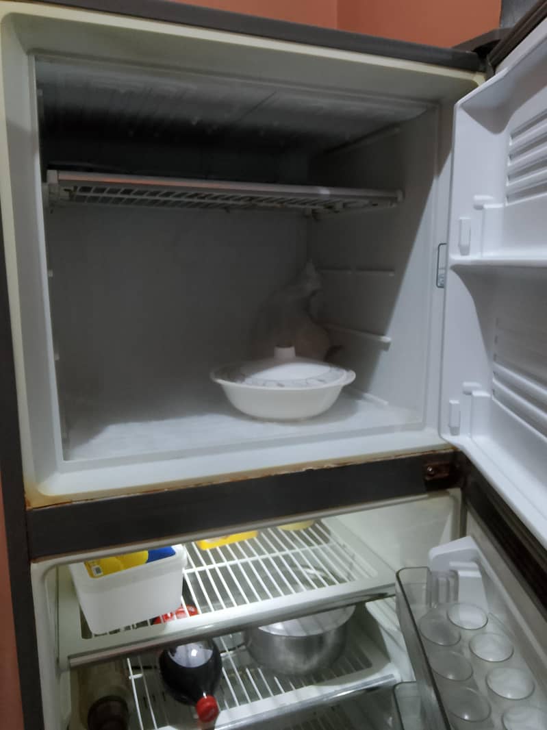 Dawlance fridge 1