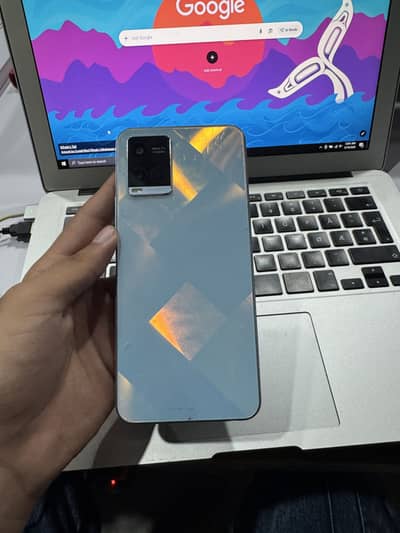 Vivo Y21