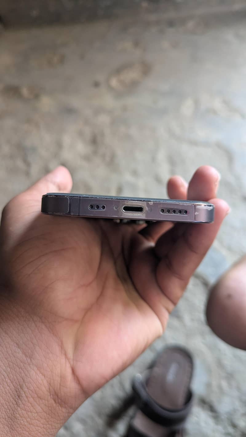 Apple iPhone 14 Pro 2