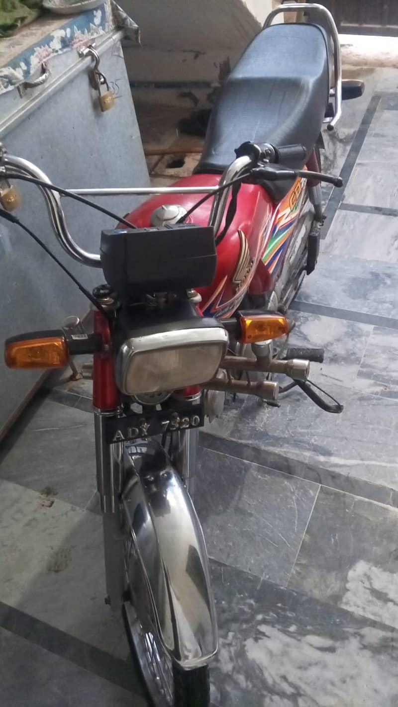 Honda CD70cc 11