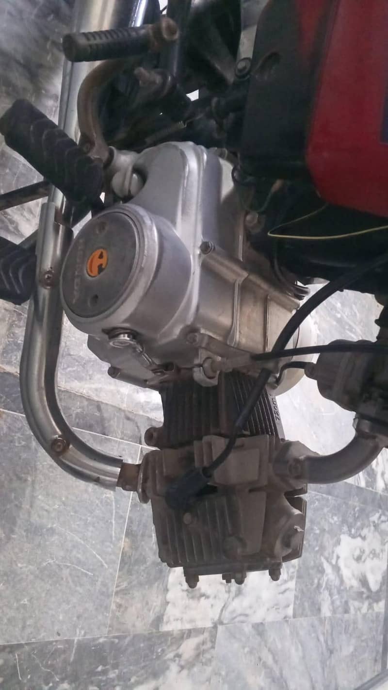 Honda CD70cc 19