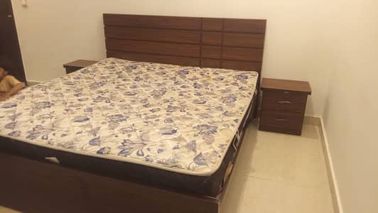 Bed Set Including Mattress