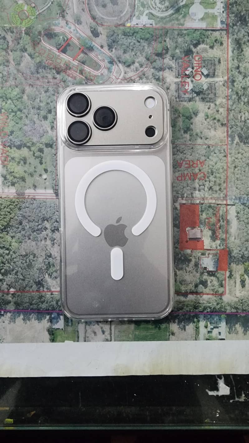 Apple iPhone 16 Pro Max 7