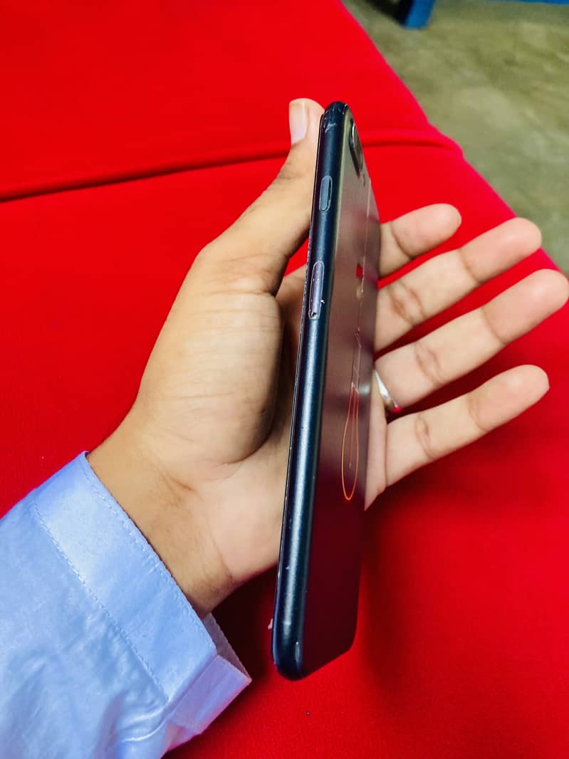 Apple iPhone 7 Plus 2