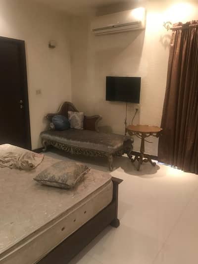 1 Kanal Beautiful Lower Portion Available For Rent At Top Location Of DHA Phase 1