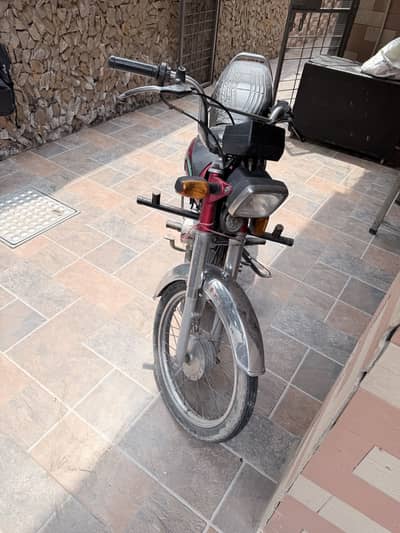 Honda cd70 red