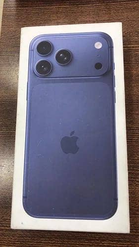 Apple iPhone 17 Pro Max 1