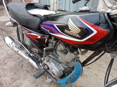 Honda 125 2017 model total genuine condition document clear engin pack