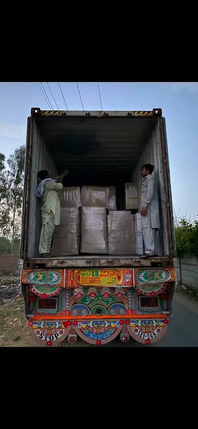 low bed lifter and cran service's mover and packer
