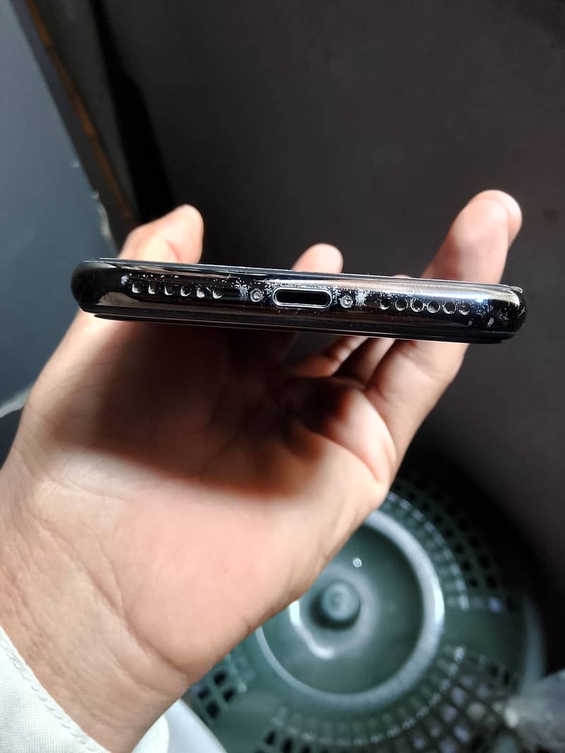 Apple iPhone X 2