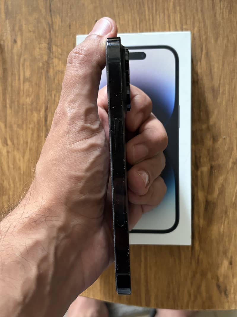 Apple iPhone 14 Pro 2