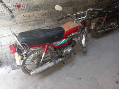 Honda 70 16/17 modle hy first owner hy /0/3/0/2/5/5/5/3/4/9/9/