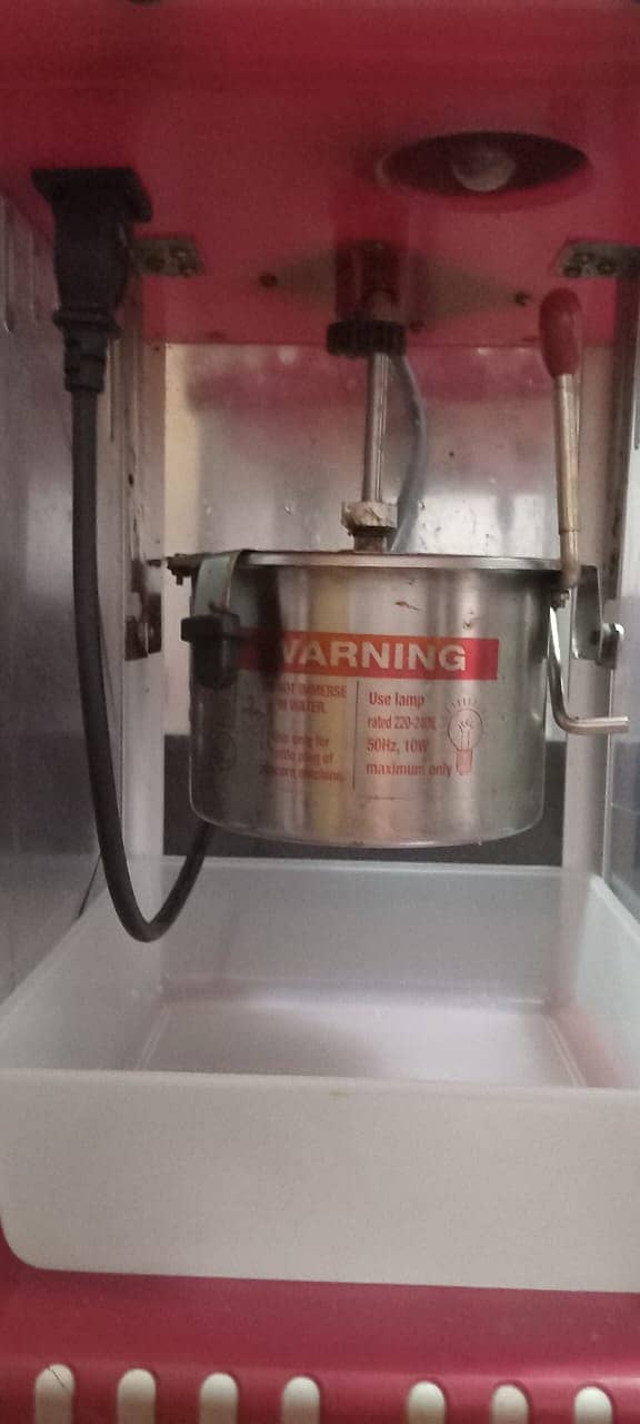 Pop corn maker 6