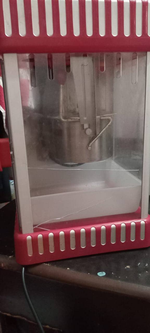 Pop corn maker 8