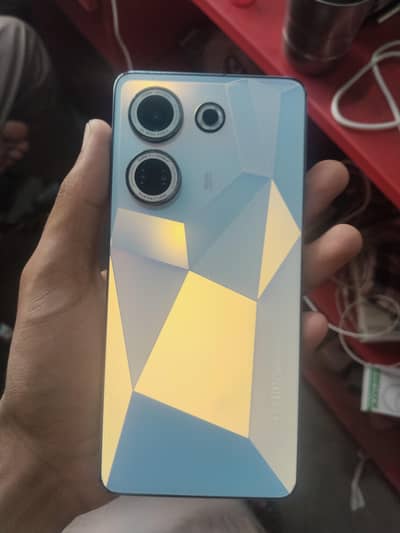 Tecno CAMON 20