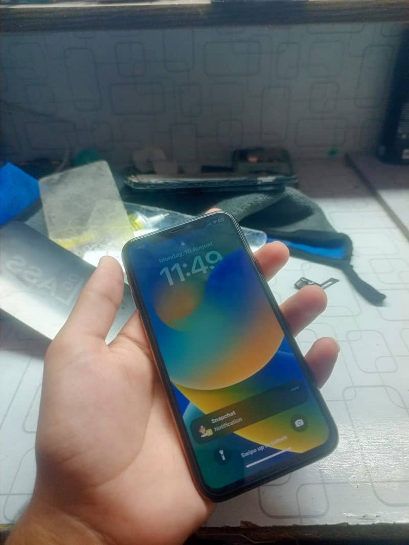 Apple iPhone 11 Pro 3