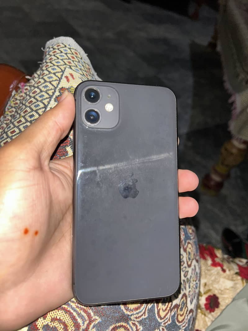 Apple iPhone 11 3