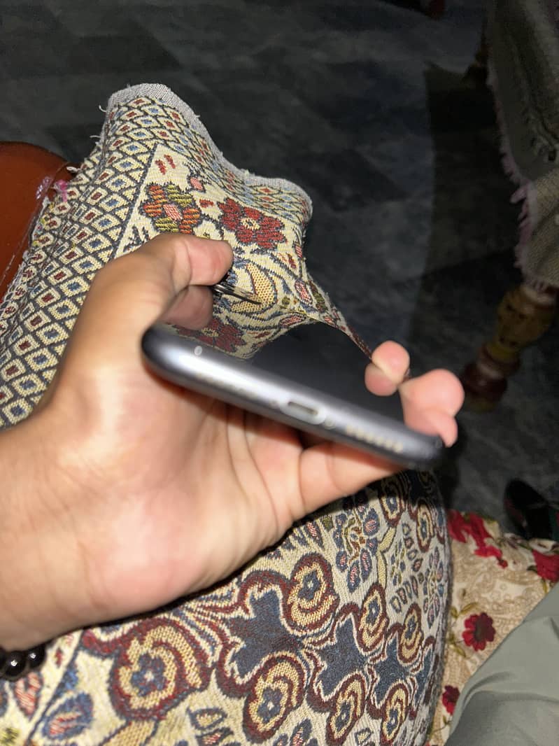 Apple iPhone 11 5