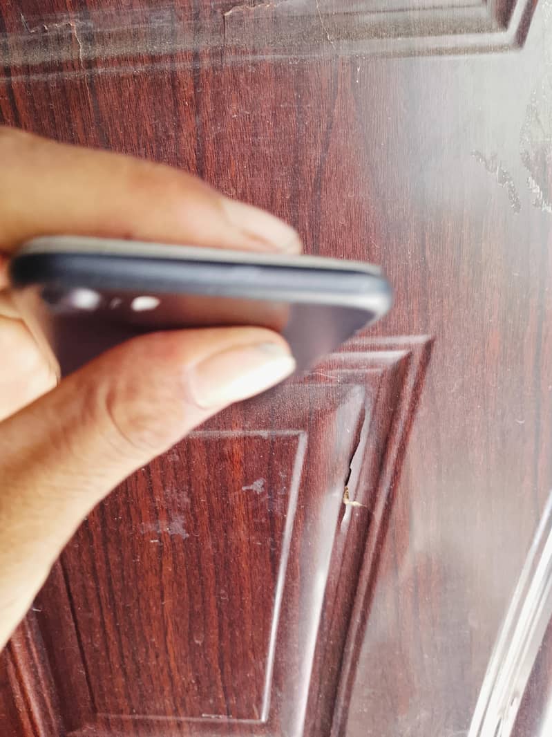 Apple iPhone 7 2