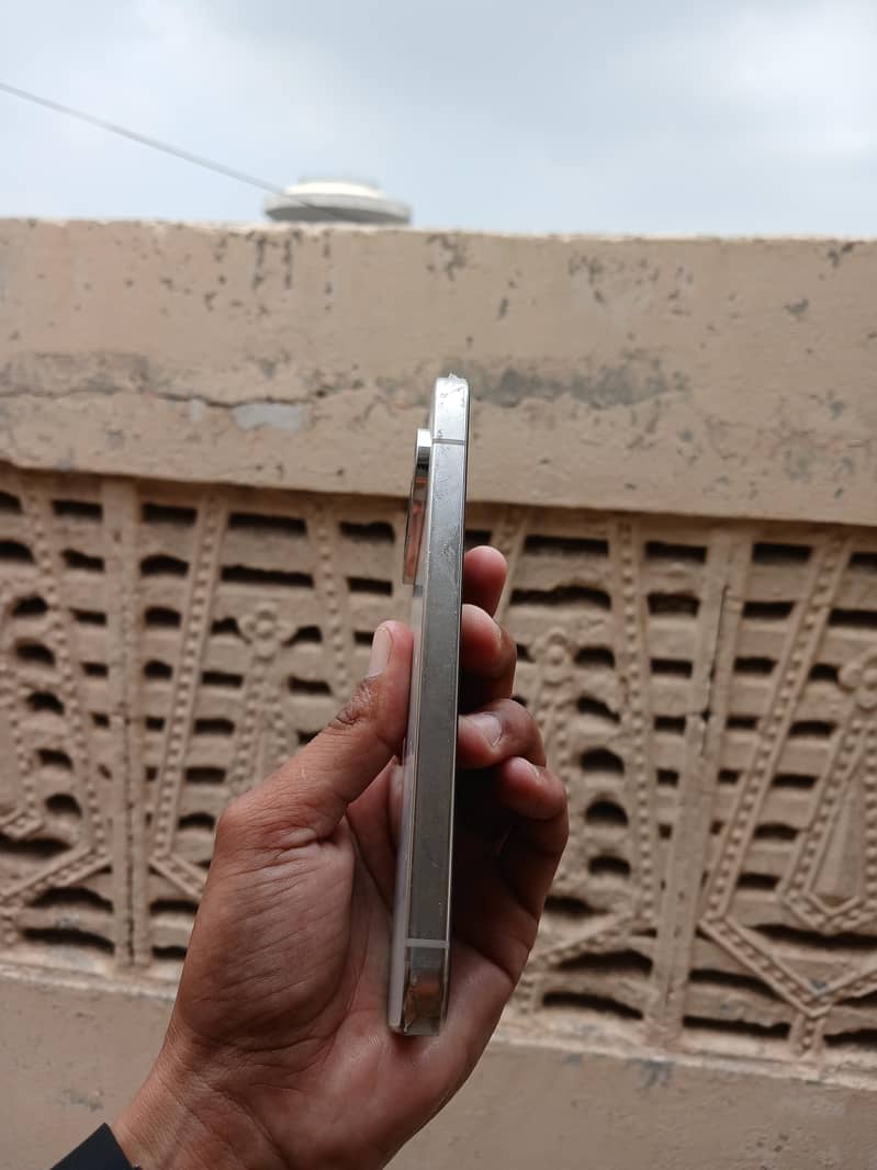 Google Pixel 9 Pro 4