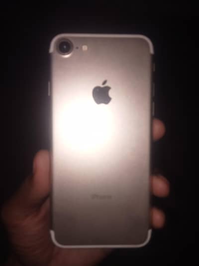 Apple iPhone 7