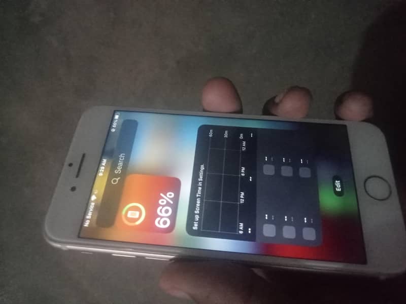 Apple iPhone 7 4