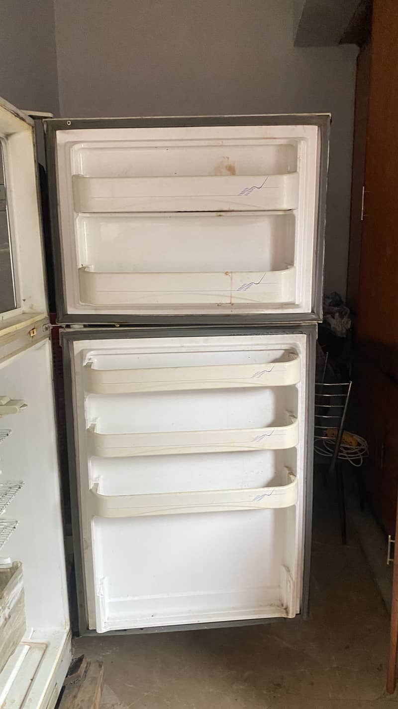 Dawlance refrigerator 1
