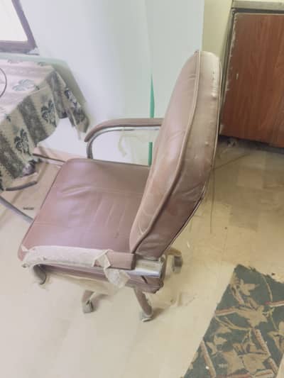 Revolving Office Chair / Desk Chair