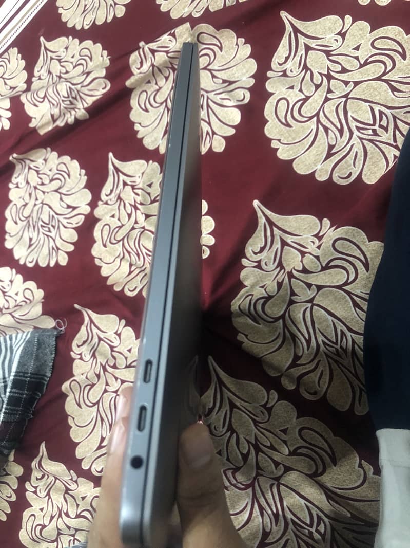 MACBOOK Pro 2016 8