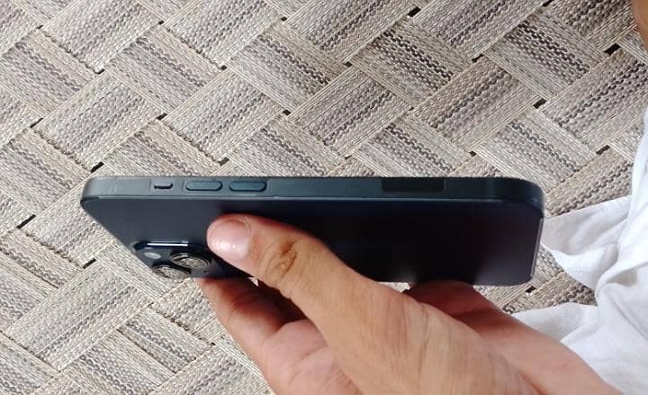 Apple iPhone 14 2